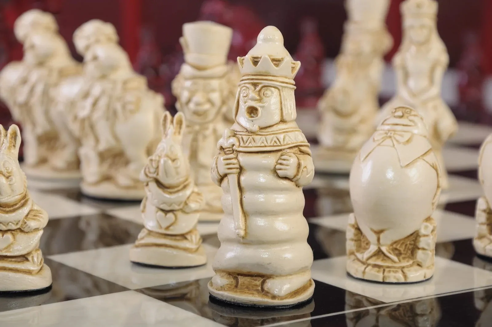 Alice in Wonderland Chess Pieces - 3.5" King - Red & Natural - Image 2