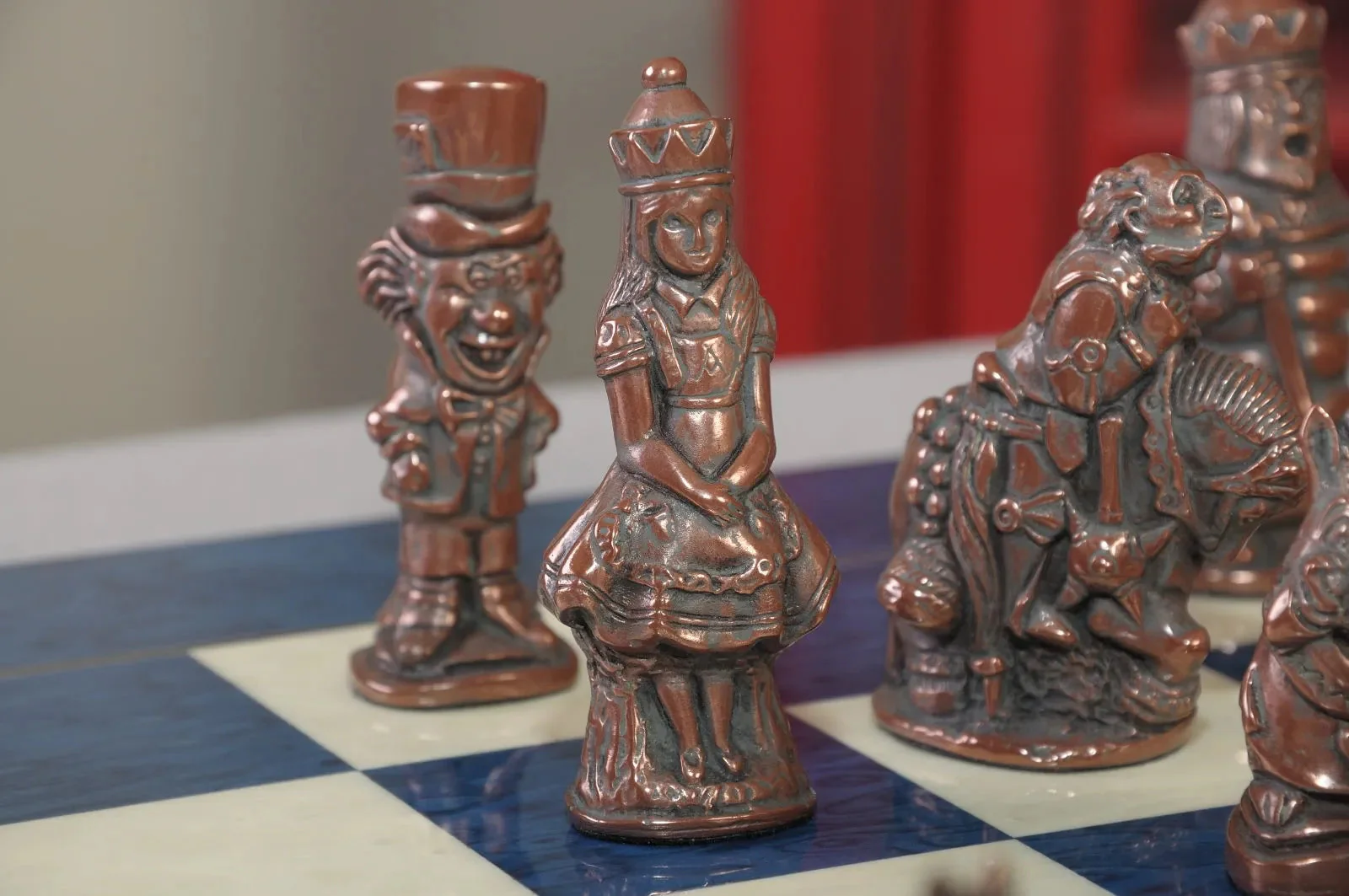 Alice in Wonderland Chess Pieces - 3.5" King - Metallic - Image 10