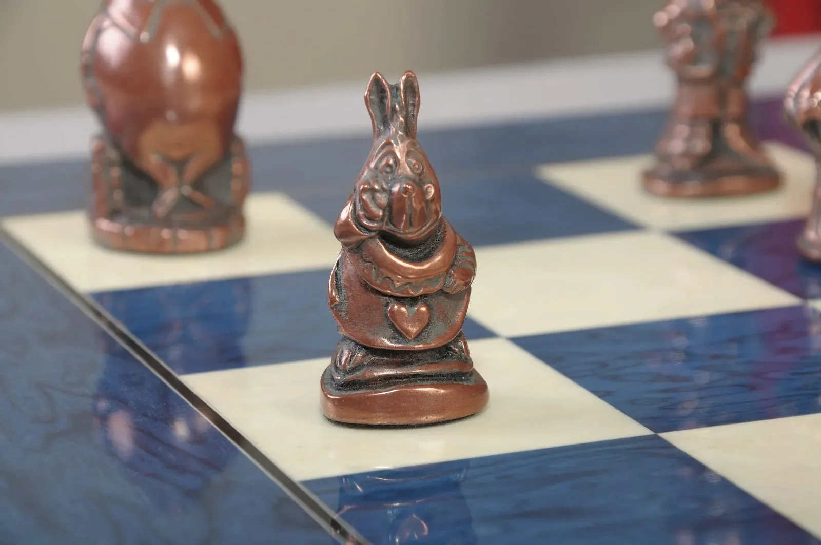 Alice in Wonderland Chess Pieces - 3.5" King - Metallic - Image 7