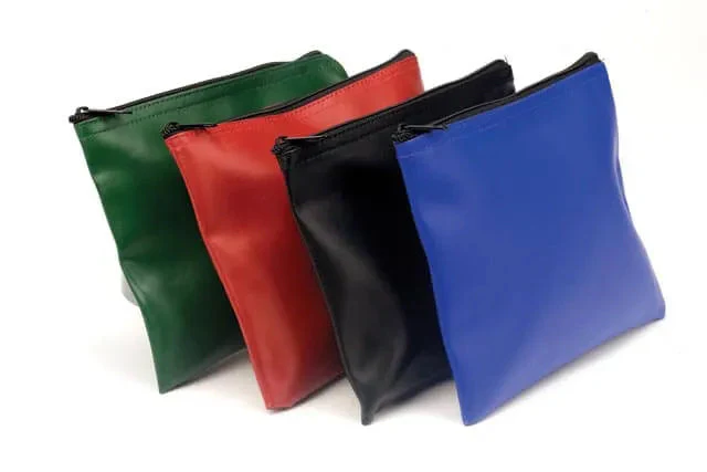 Basic Chess Set Combination - Single Weighted Regulation Pieces | Vinyl Chess Board | Basic Bag - Image 3