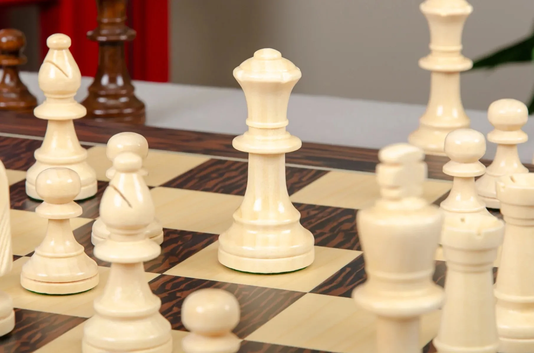 The Expert Series Chess Pieces - Image 8