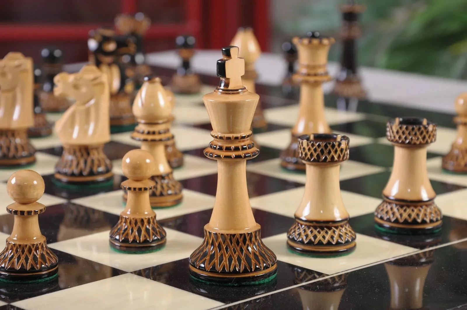 The Burnt Golden Rosewood Club Series Chess Pieces - 3.75" King - Image 3