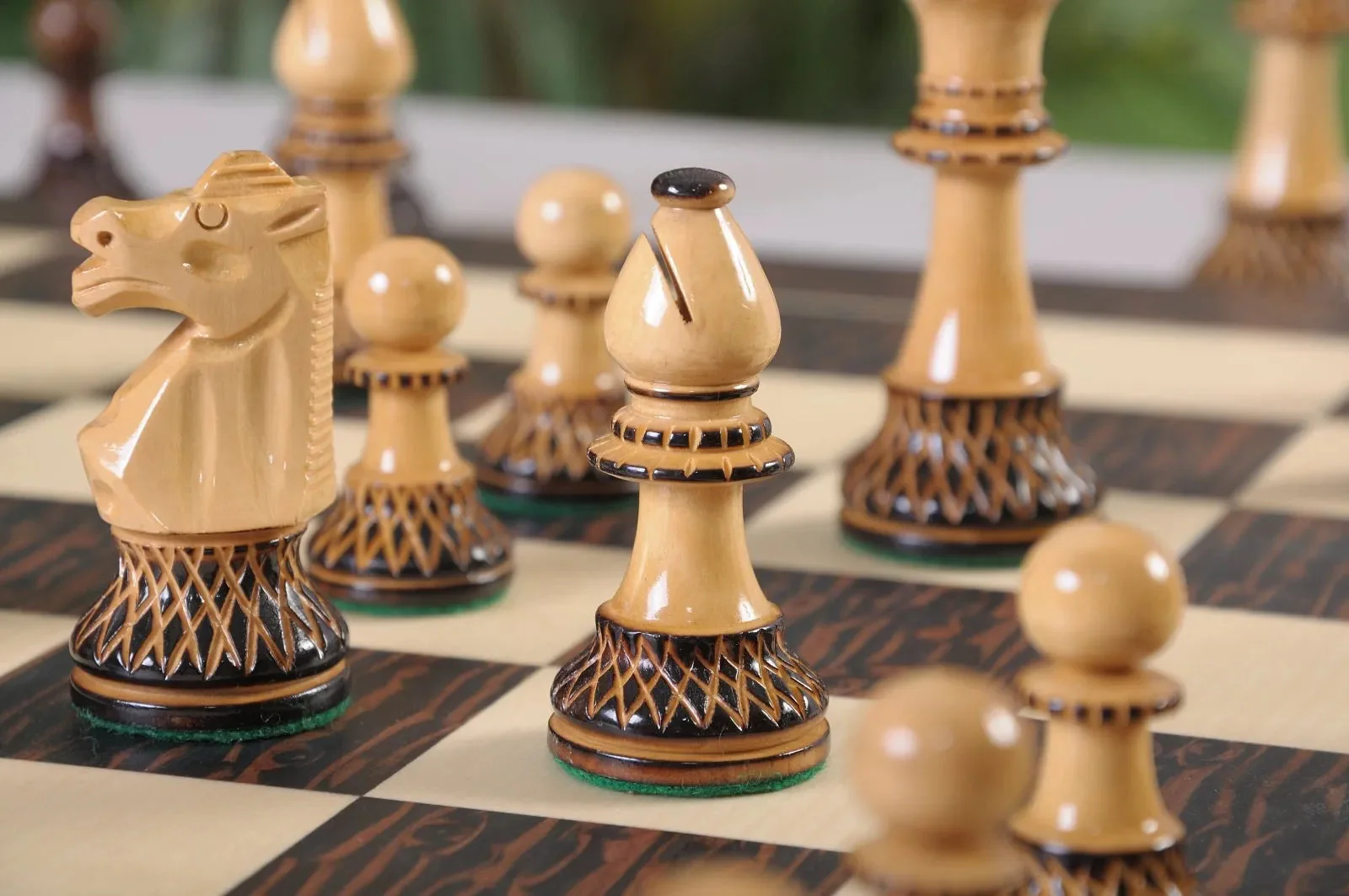 The Burnt Golden Rosewood Club Series Chess Pieces - 3.75" King - Image 8