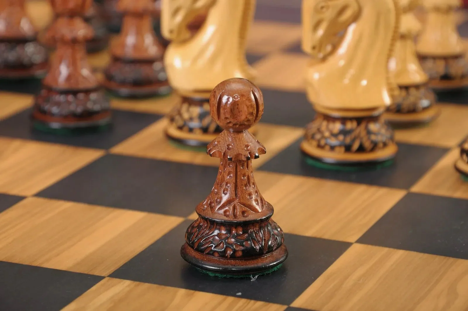 The Burnt Golden Rosewood Zagreb Series Chess Set, Box, & Satin Board Combination - Image 4