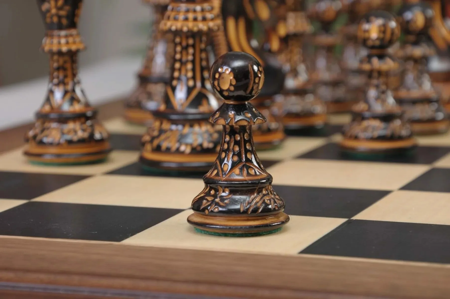 The Burnt Zagreb '59 Series Chess Set, Box, & Board Combination - Image 7