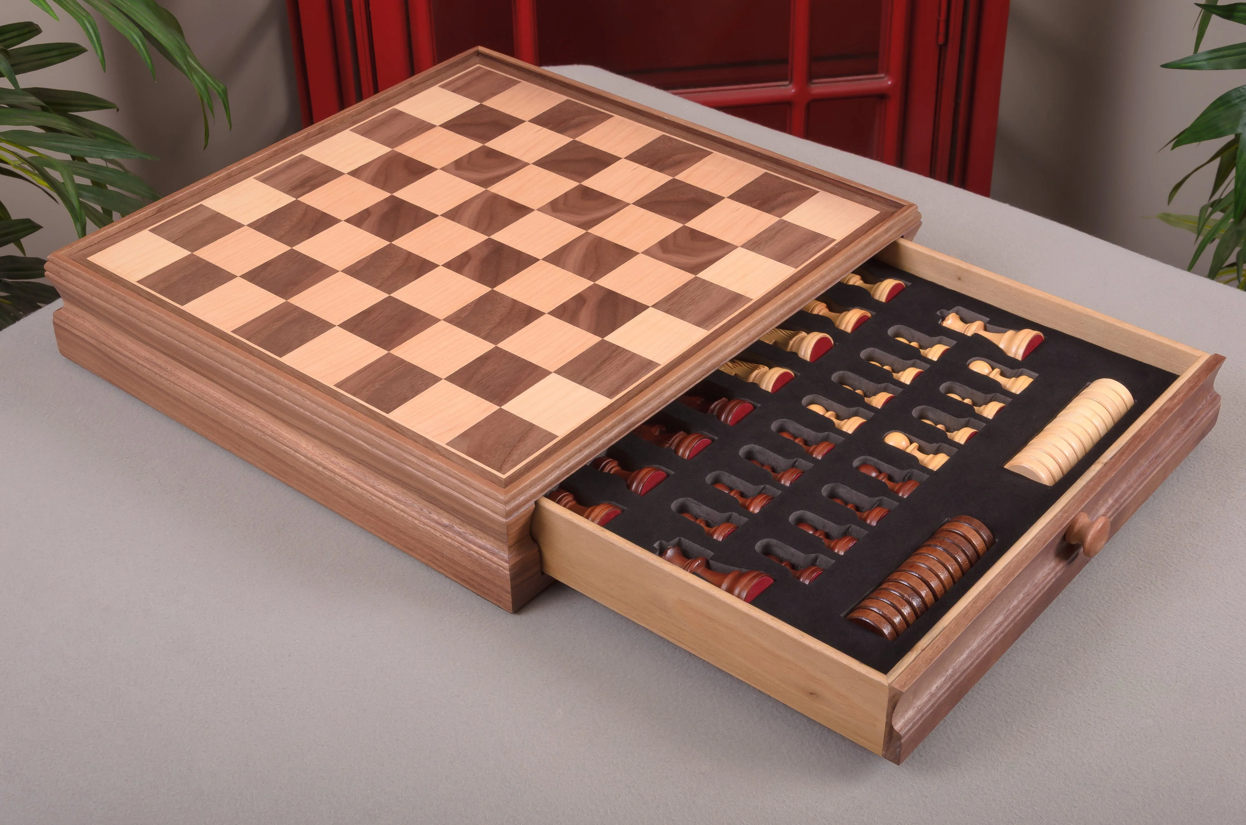 Carnegie Magnetic Chess Set - Image 3