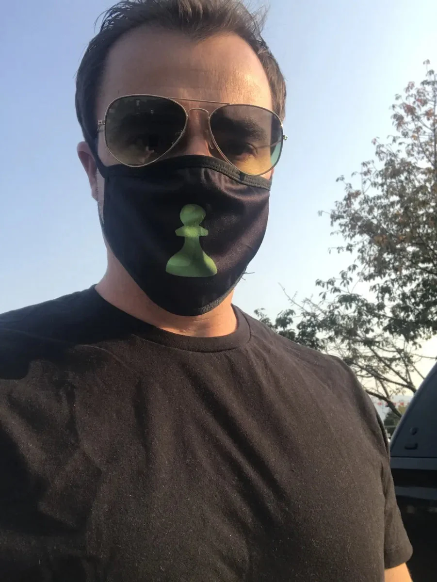 Chess.com Branded Mask - Image 2
