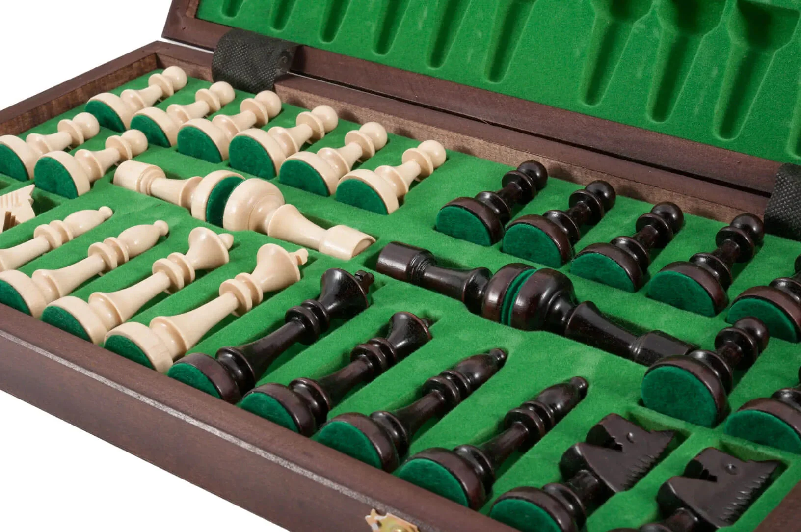 The Club Chess Set - Image 4
