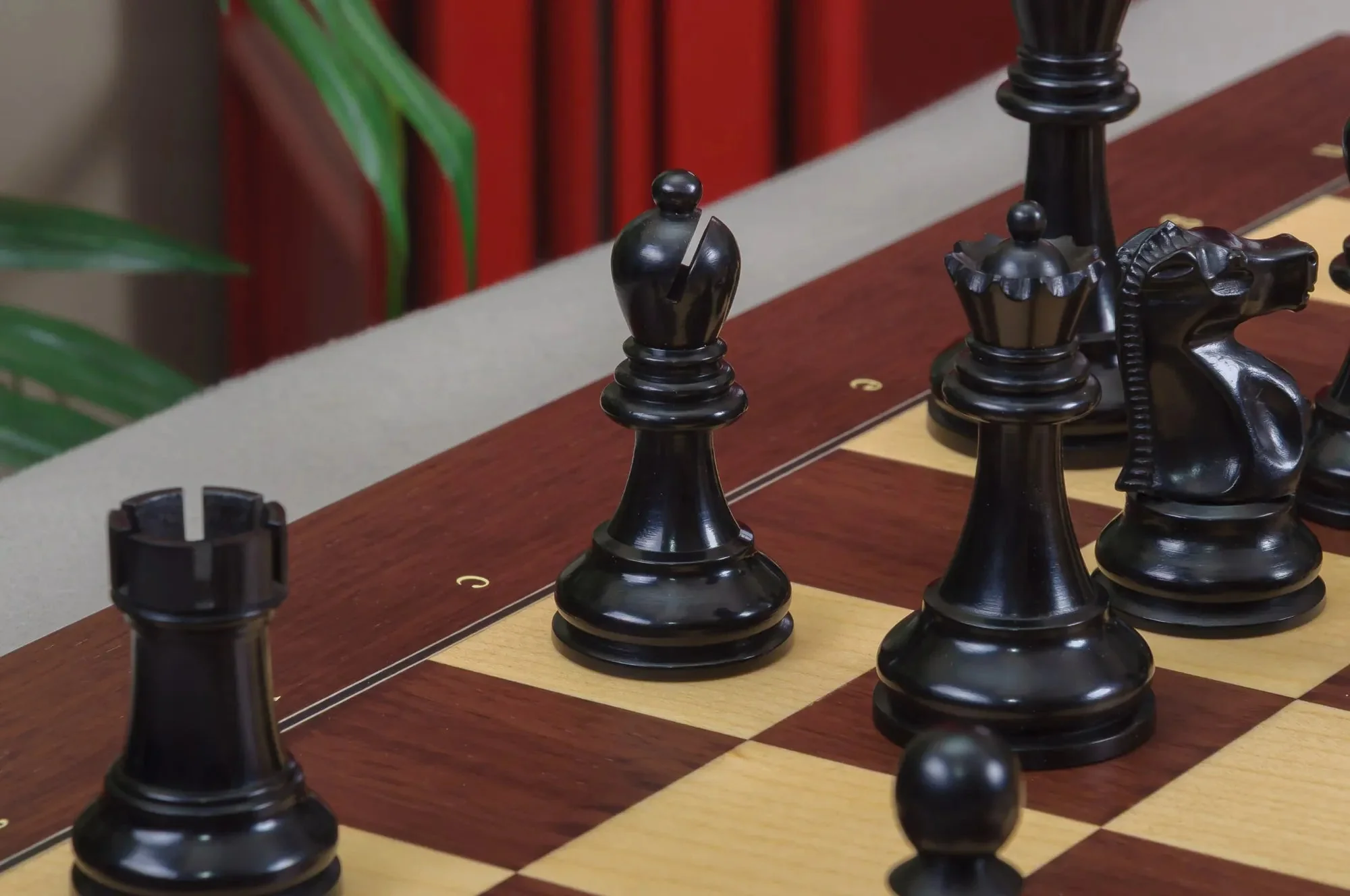 The DGT Projects Enabled Weighted Electronic Chess Pieces - Fischer Spassky Series - 3.75" King - Image 7