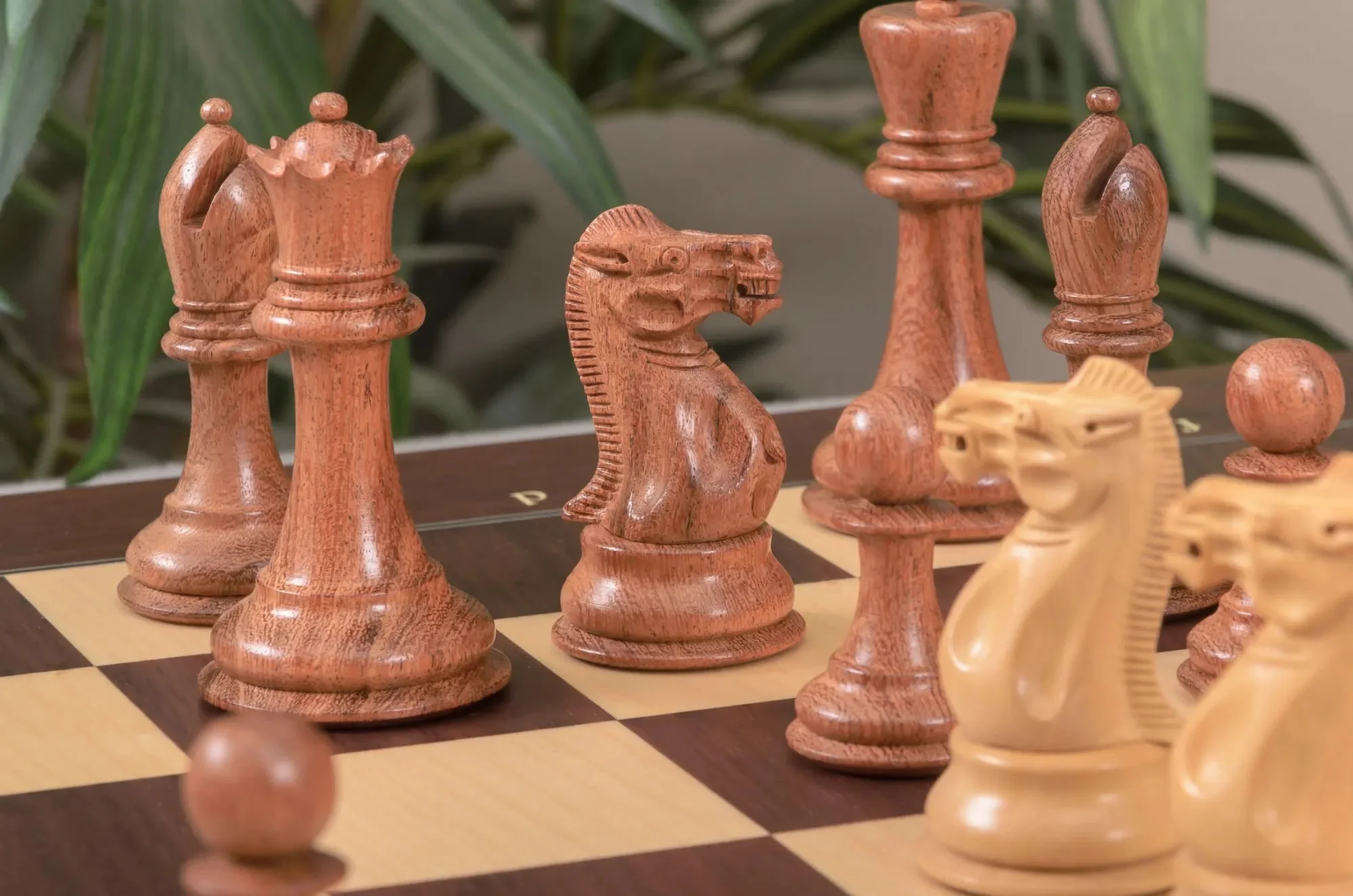 The DGT Projects Enabled Electronic Chess Pieces - Professional Series - 3.75" King - Image 3