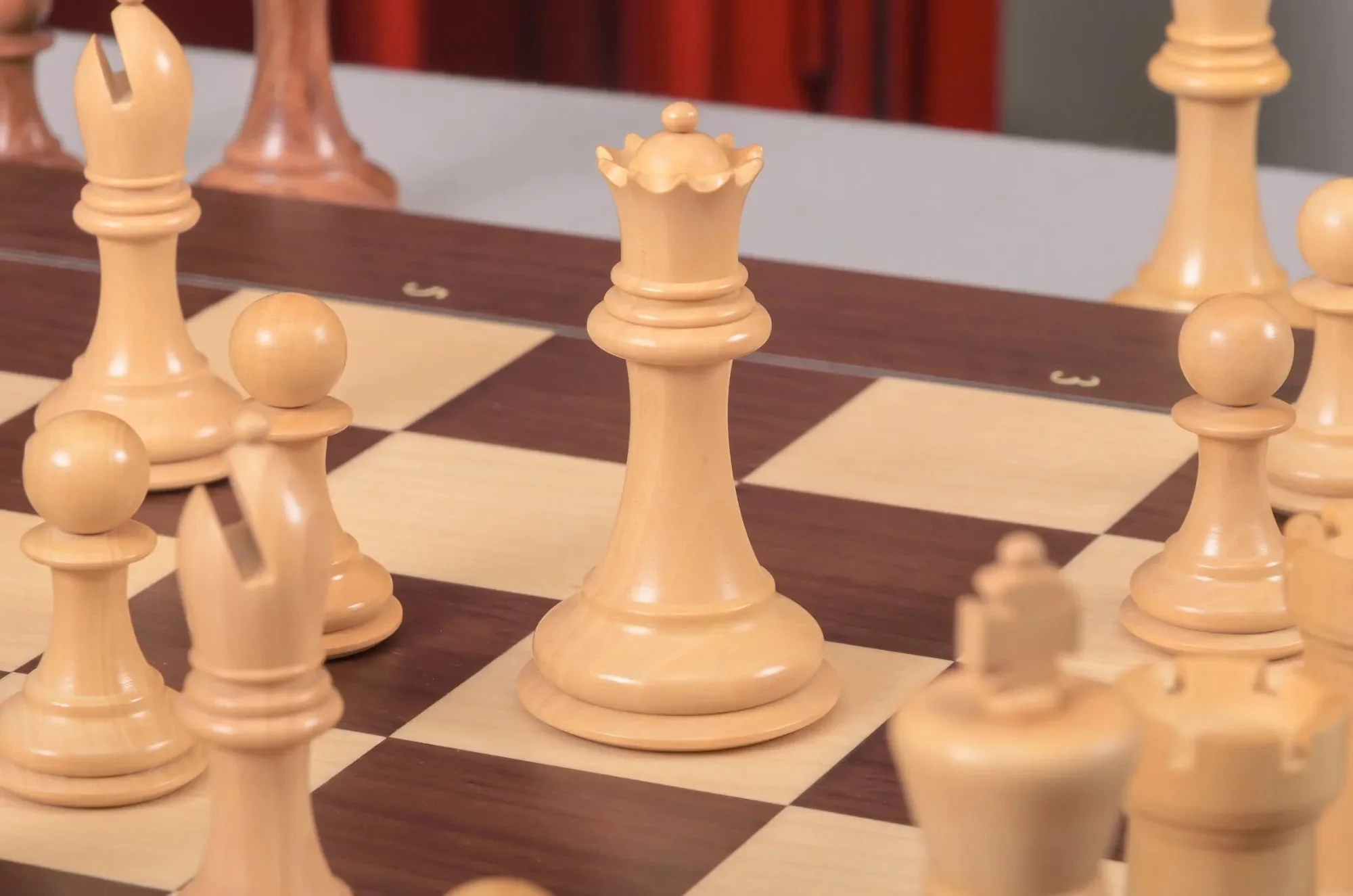 The DGT Projects Enabled Electronic Chess Pieces - Professional Series - 3.75" King - Image 8