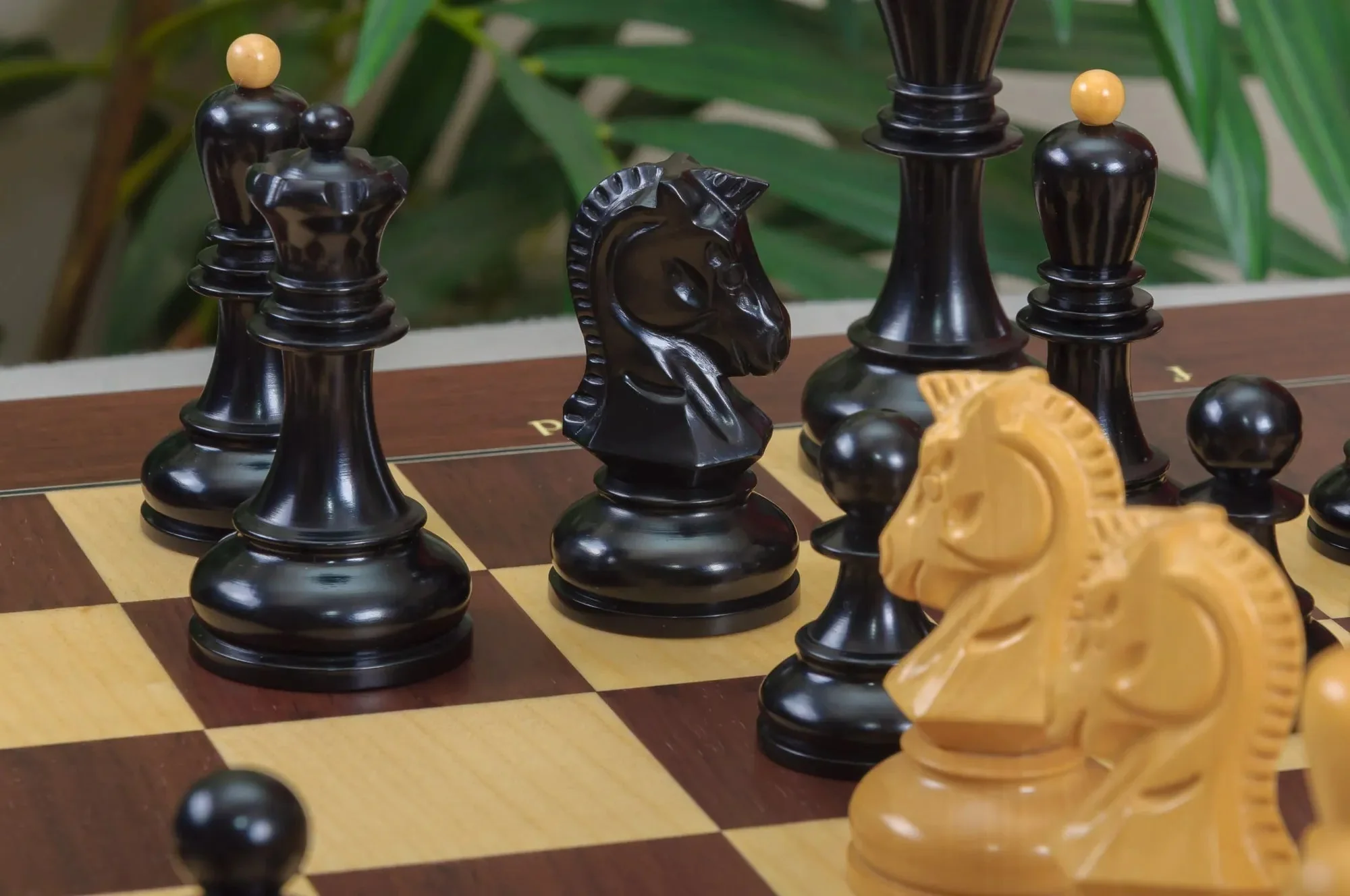 The DGT Projects Enabled Weighted Electronic Chess Pieces - Dubrovnik Series - 3.75" King - Image 19