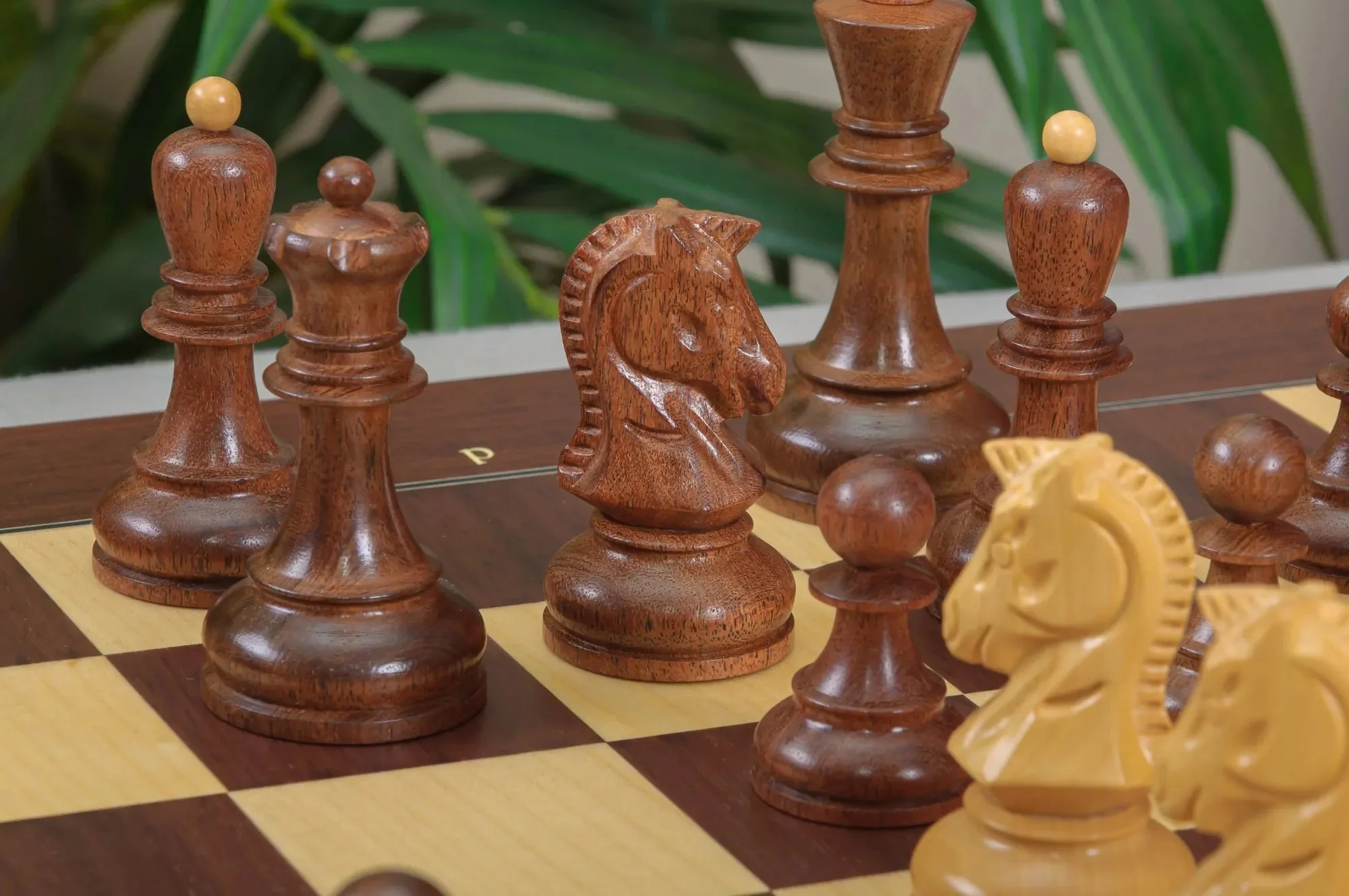 The DGT Projects Enabled Weighted Electronic Chess Pieces - Dubrovnik Series - 3.75" King - Image 5