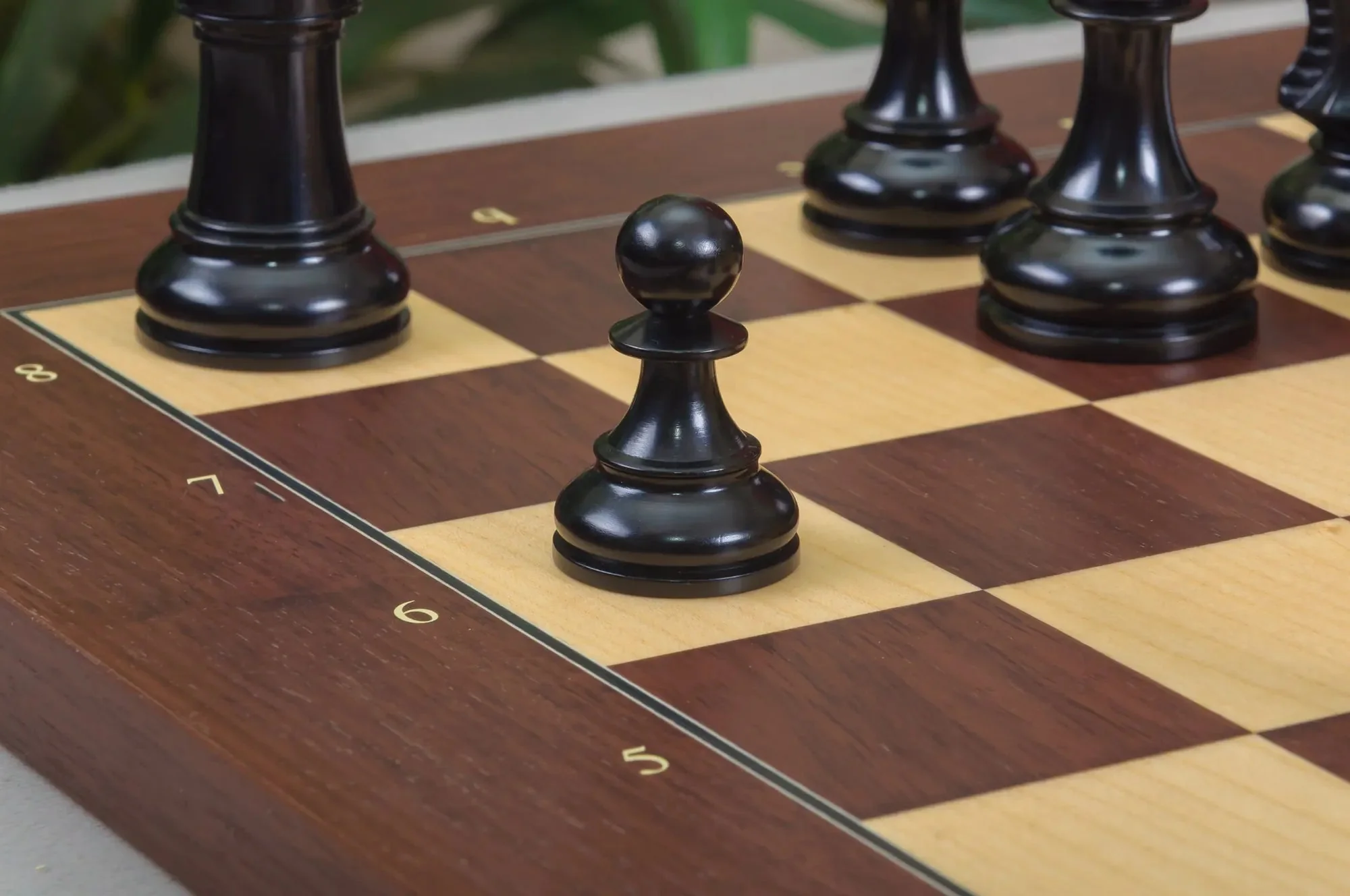 The DGT Projects Enabled Weighted Electronic Chess Pieces - Dubrovnik Series - 3.75" King - Image 7