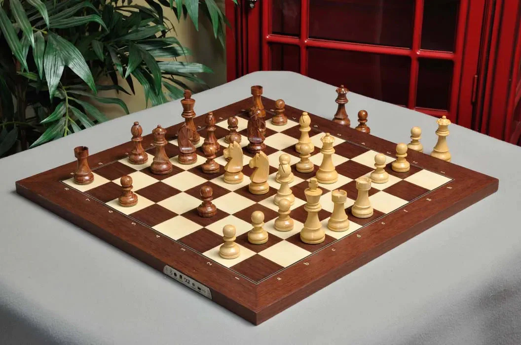 The DGT Projects Electronic Chess Board (E-Board) - Bluetooth Connection - Image 2