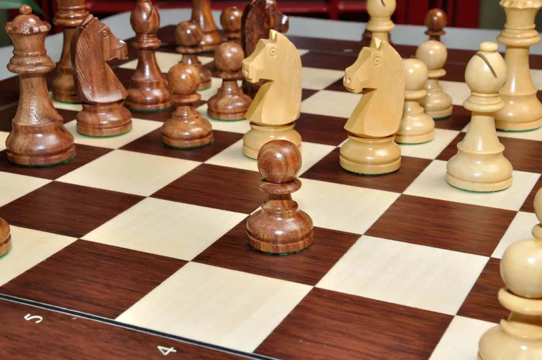 The DGT Projects Electronic Chess Board (E-Board) - Bluetooth Connection - Image 3