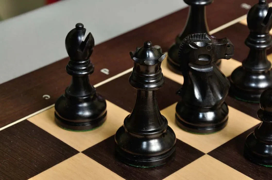 DGT Projects - USB Wenge Board with Classic Chess Pieces - Image 6