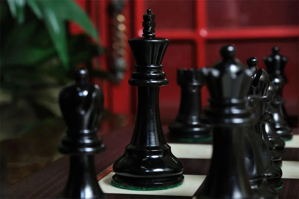 Ebonized Boxwood and Natural Boxwood