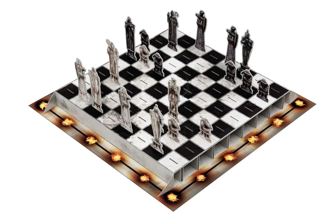 Harry Potter: The Pocket Pop-Up Wizard Chess Set – HARDCOVER - Image 6