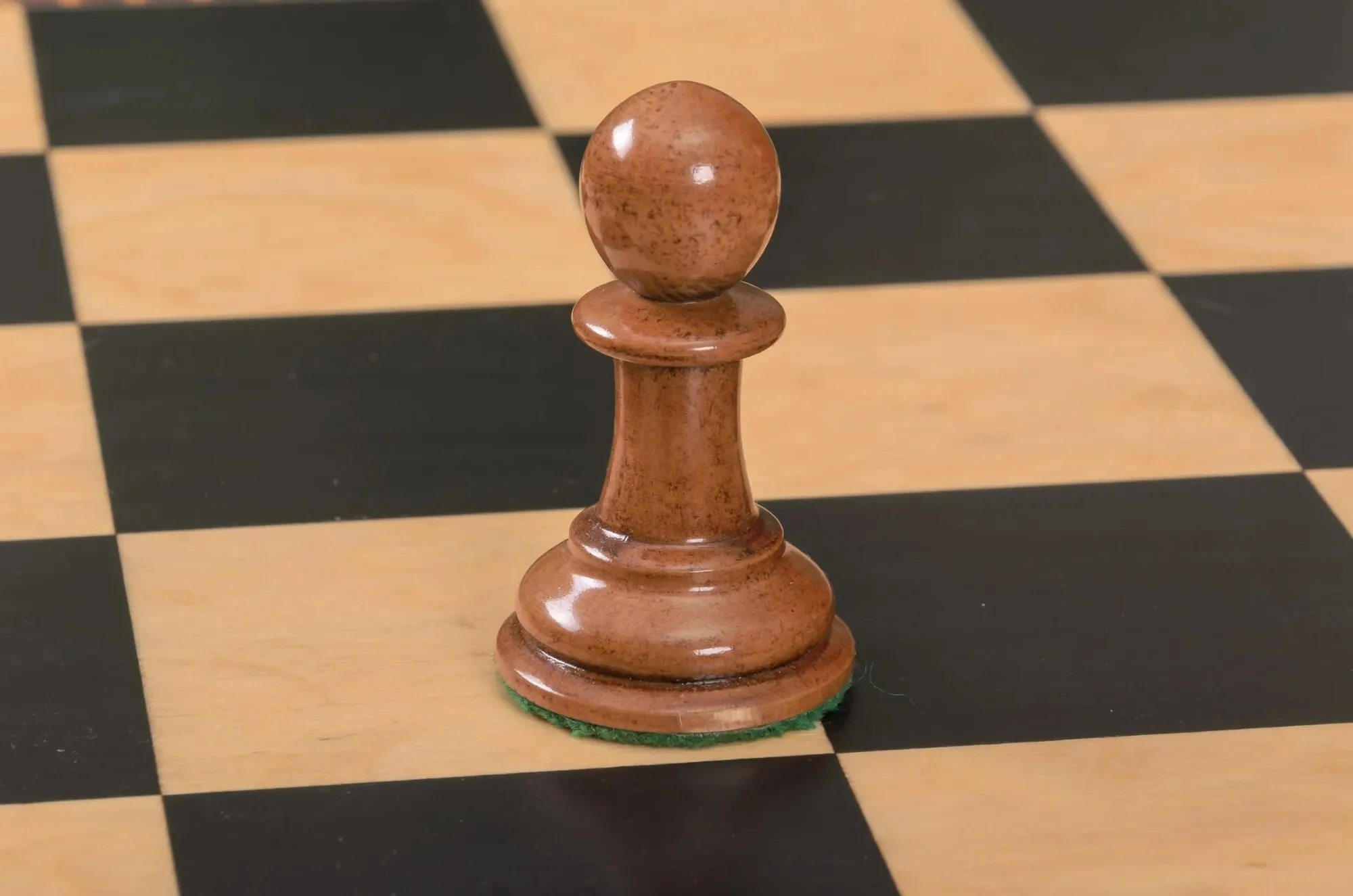 IMPERFECT - 4.4" Morphy DEB - Genuine Staunton(R) x Frank Camaratta Series Luxury Chess Pieces - GENUINE EBONY & DISTRESSED BOXWOOD - Image 3