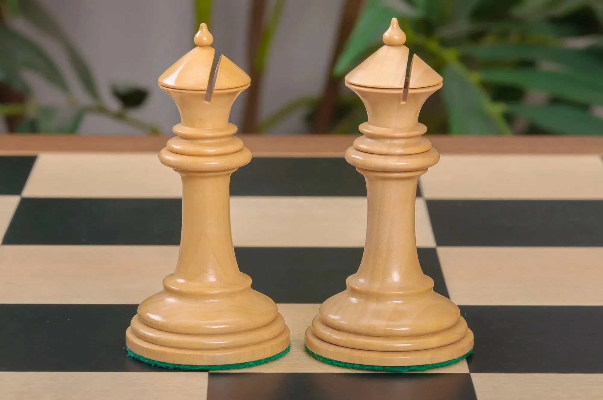 IMPERFECT - 4.4" Westminster - GENUINE EBONY / BOXWOOD - Wood Chess Pieces - Image 3