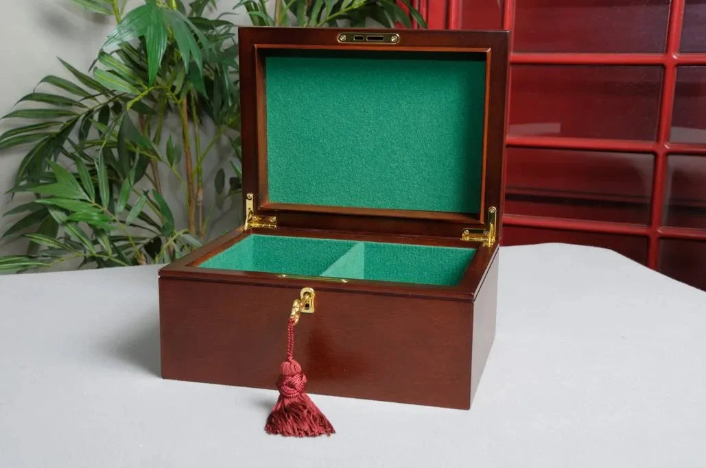 IMPERFECT - Premium Chess Box - Mahogany - w/LOGO