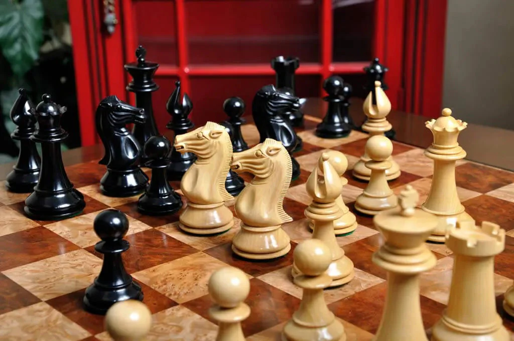 The Isernia Series Luxury Chess Pieces - 4.4" King - Image 14
