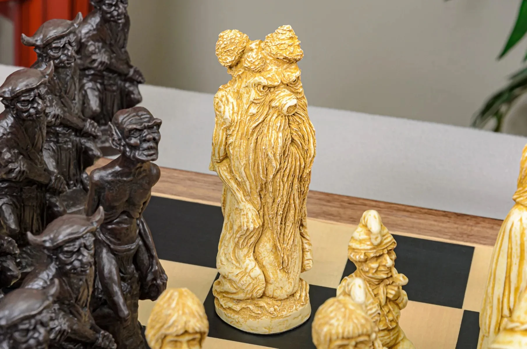 The Lord of the Rings Series Chess Pieces - 5.9" King - Brown and Natural - Image 10