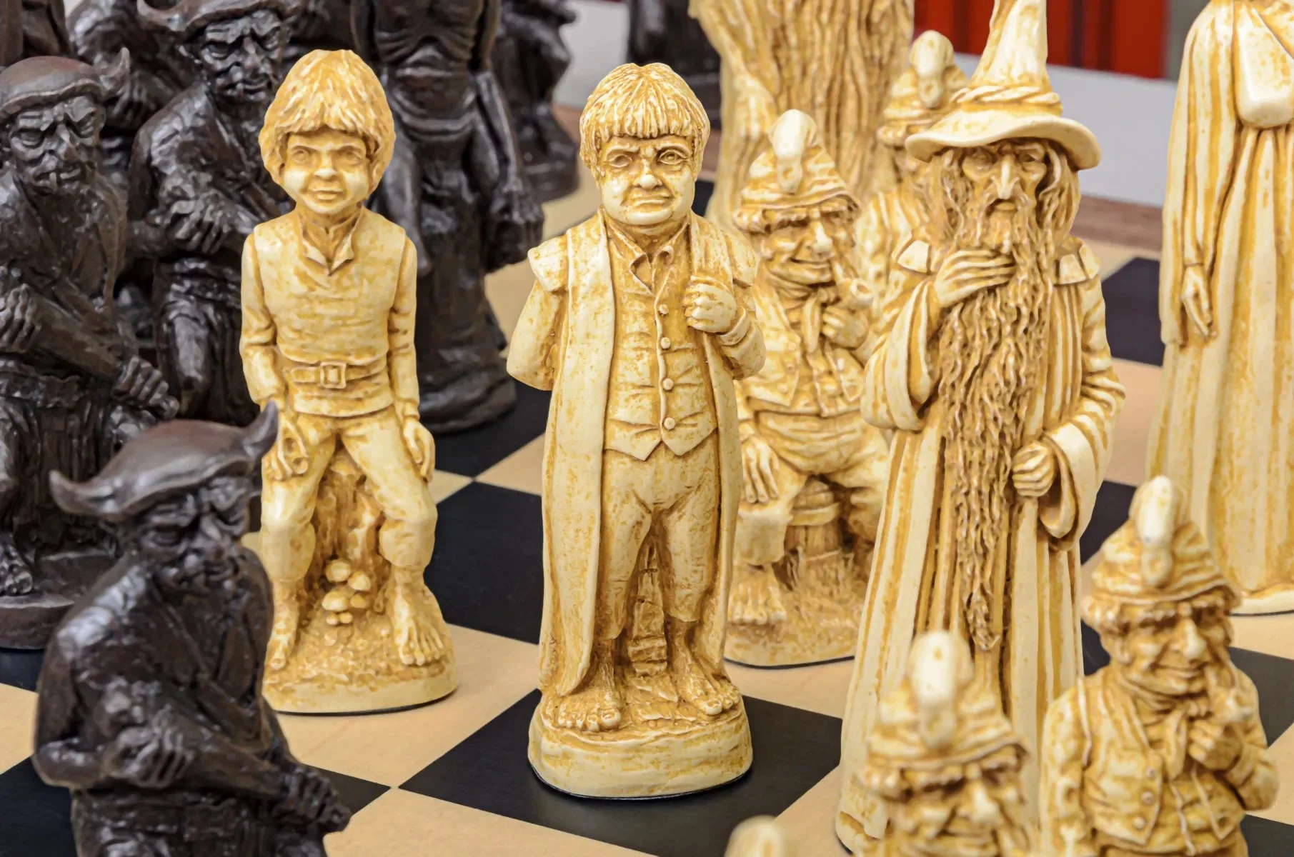 The Lord of the Rings Series Chess Pieces - 5.9" King - Brown and Natural - Image 12