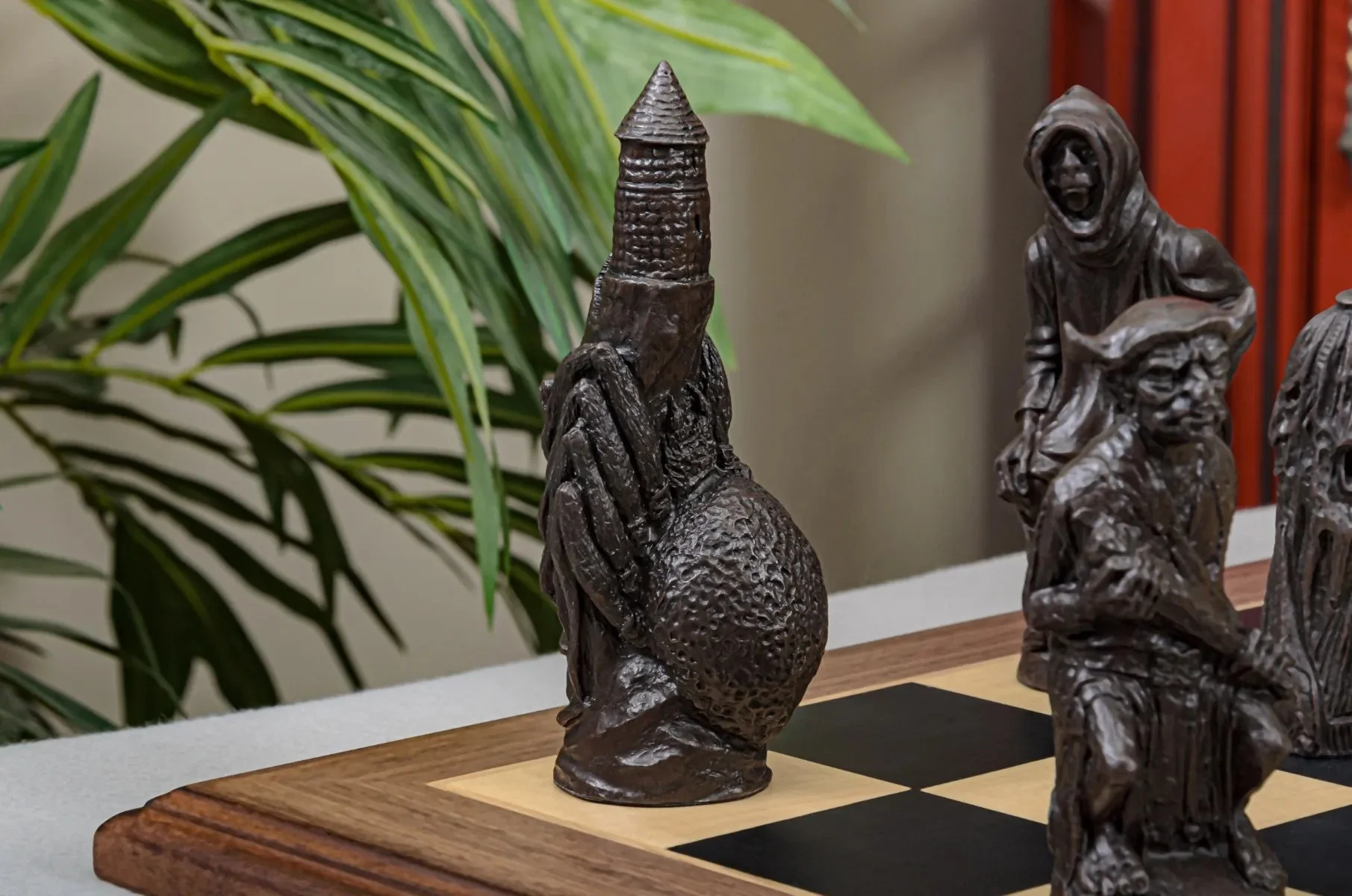 The Lord of the Rings Series Chess Pieces - 5.9" King - Brown and Natural - Image 17