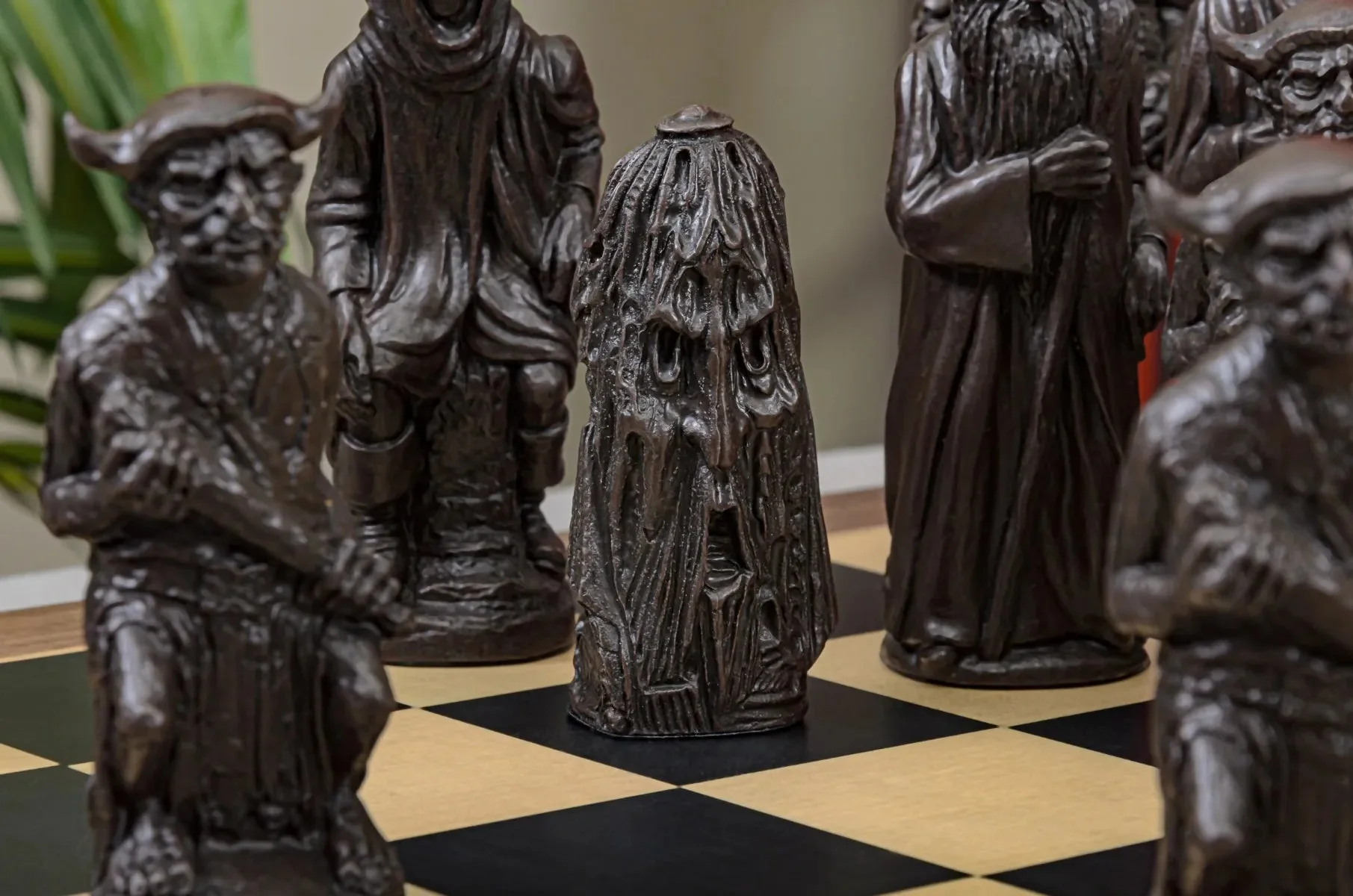 The Lord of the Rings Series Chess Pieces - 5.9" King - Brown and Natural - Image 19