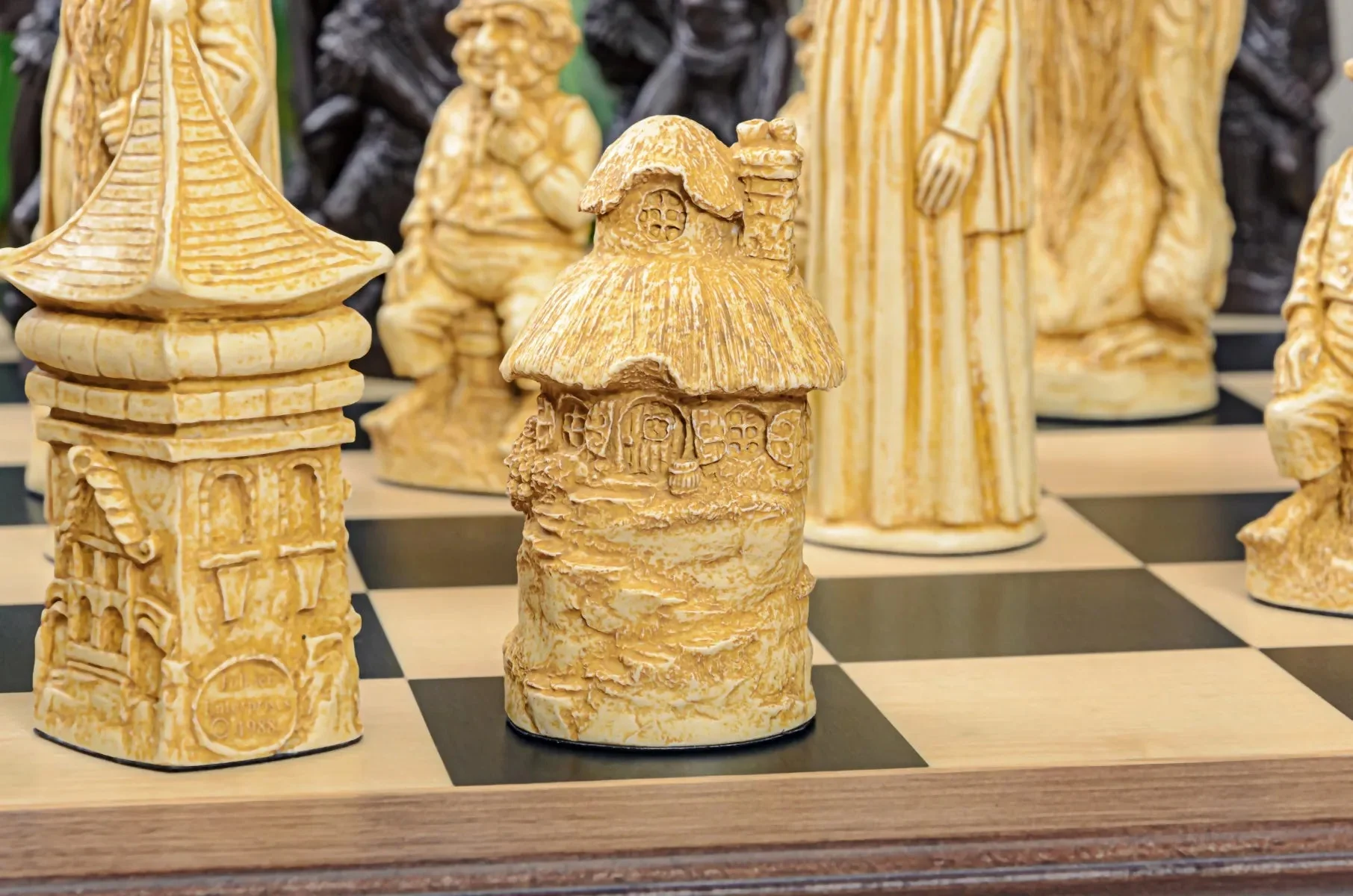 The Lord of the Rings Series Chess Pieces - 5.9" King - Brown and Natural - Image 20