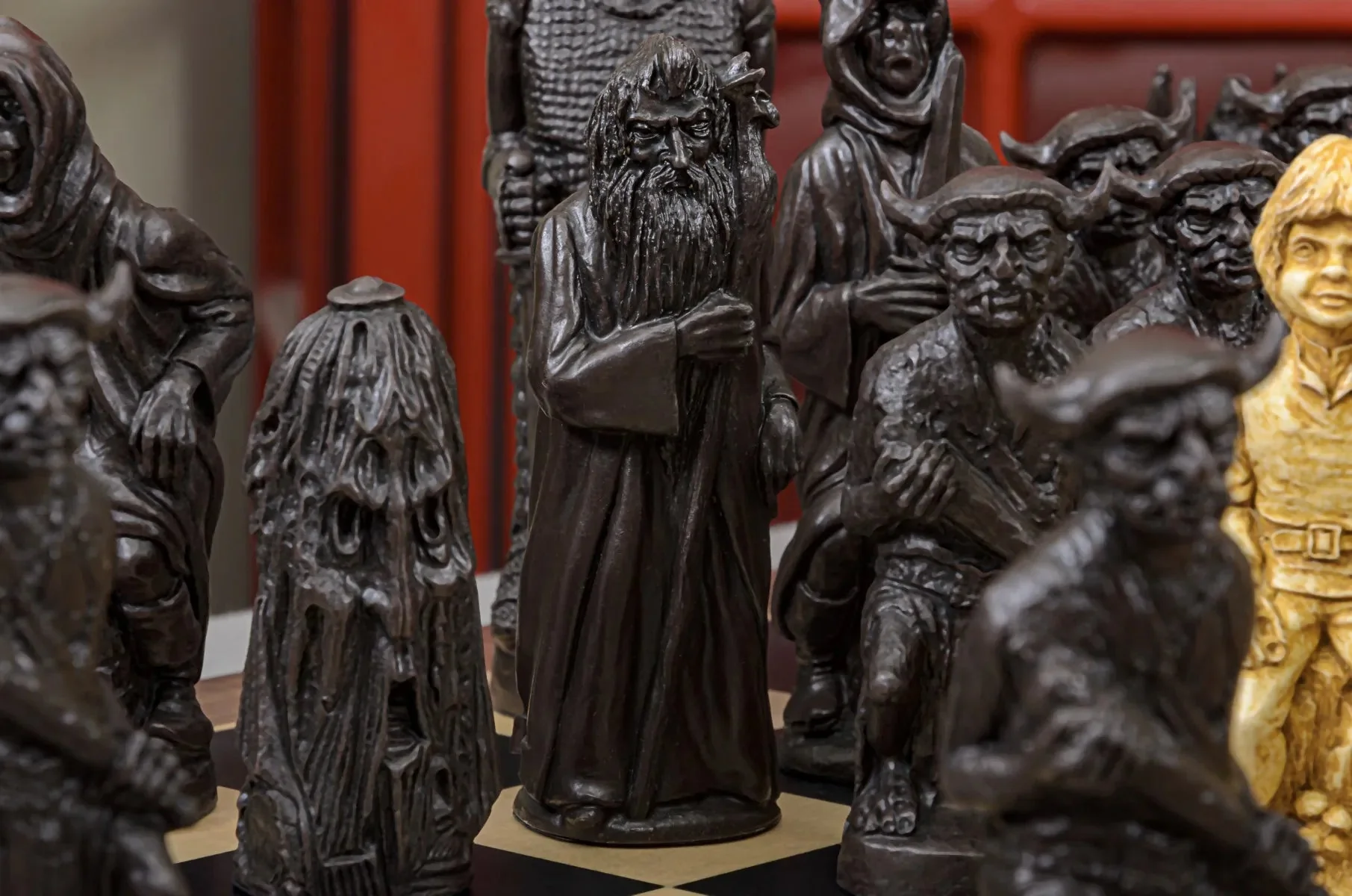 The Lord of the Rings Series Chess Pieces - 5.9" King - Brown and Natural - Image 3