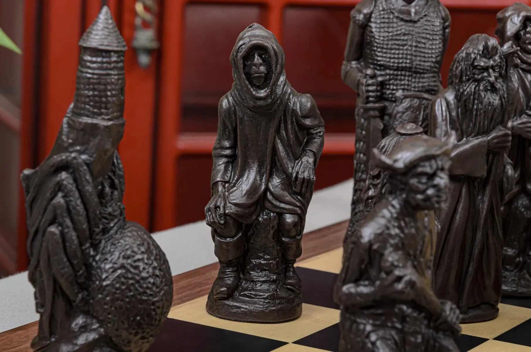 The Lord of the Rings Series Chess Pieces - 5.9" King - Brown and Natural - Image 7