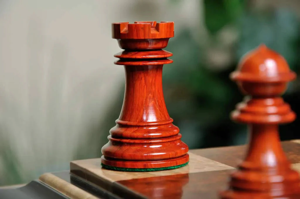 The Modena Series Luxury Chess Pieces - 4.4" King - Image 10