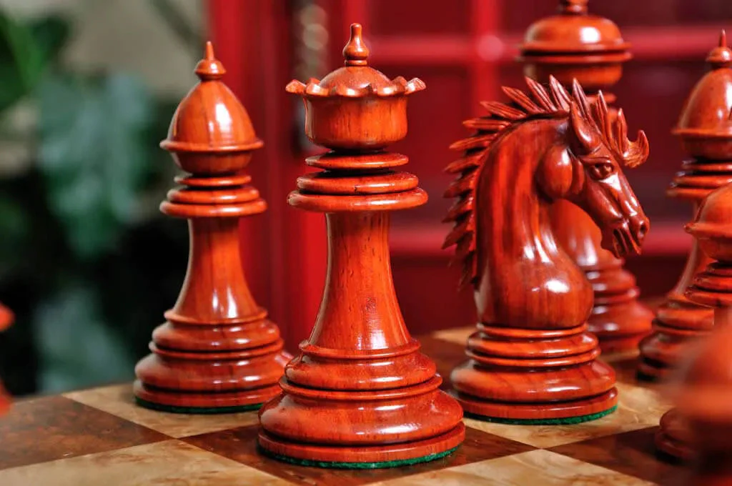 The Modena Series Luxury Chess Pieces - 4.4" King - Image 8