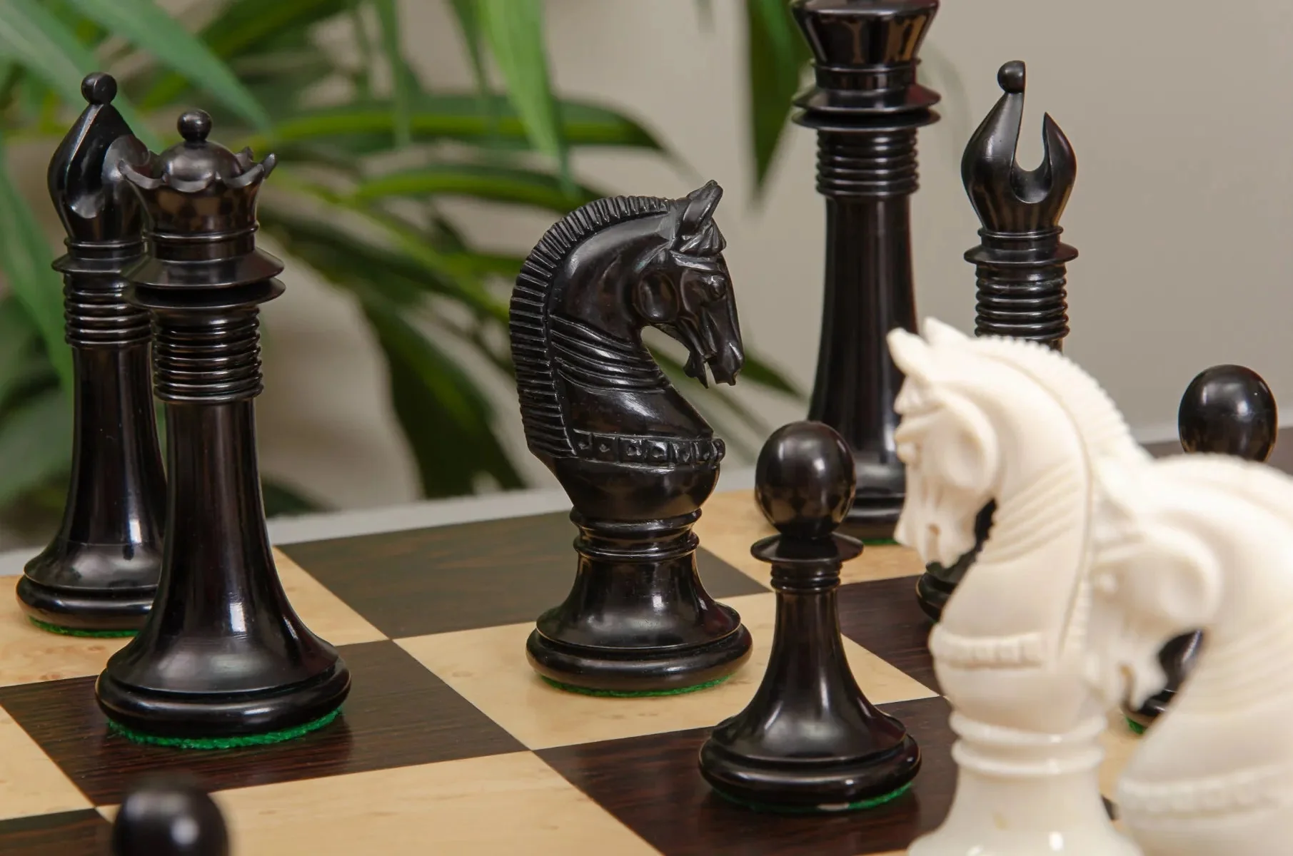 The Monmouth Luxury Bone Chess Pieces - 4.0" King - Image 10