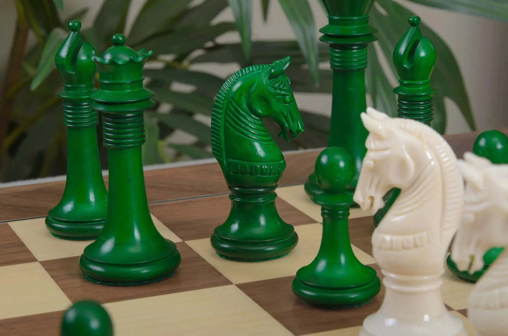 The Monmouth Luxury Bone Chess Pieces - 4.0" King - Image 14