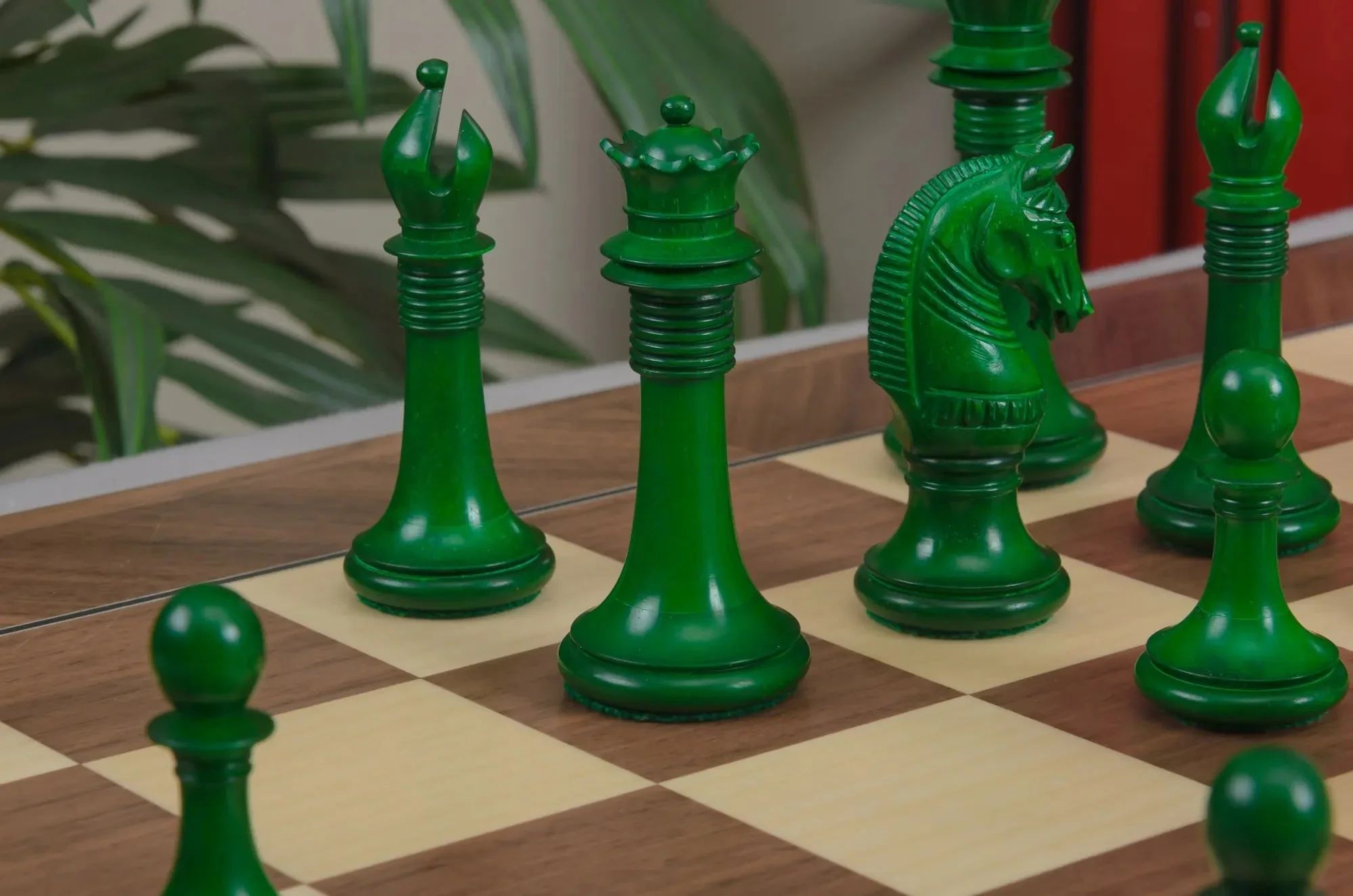 The Monmouth Luxury Bone Chess Pieces - 4.0" King - Image 16