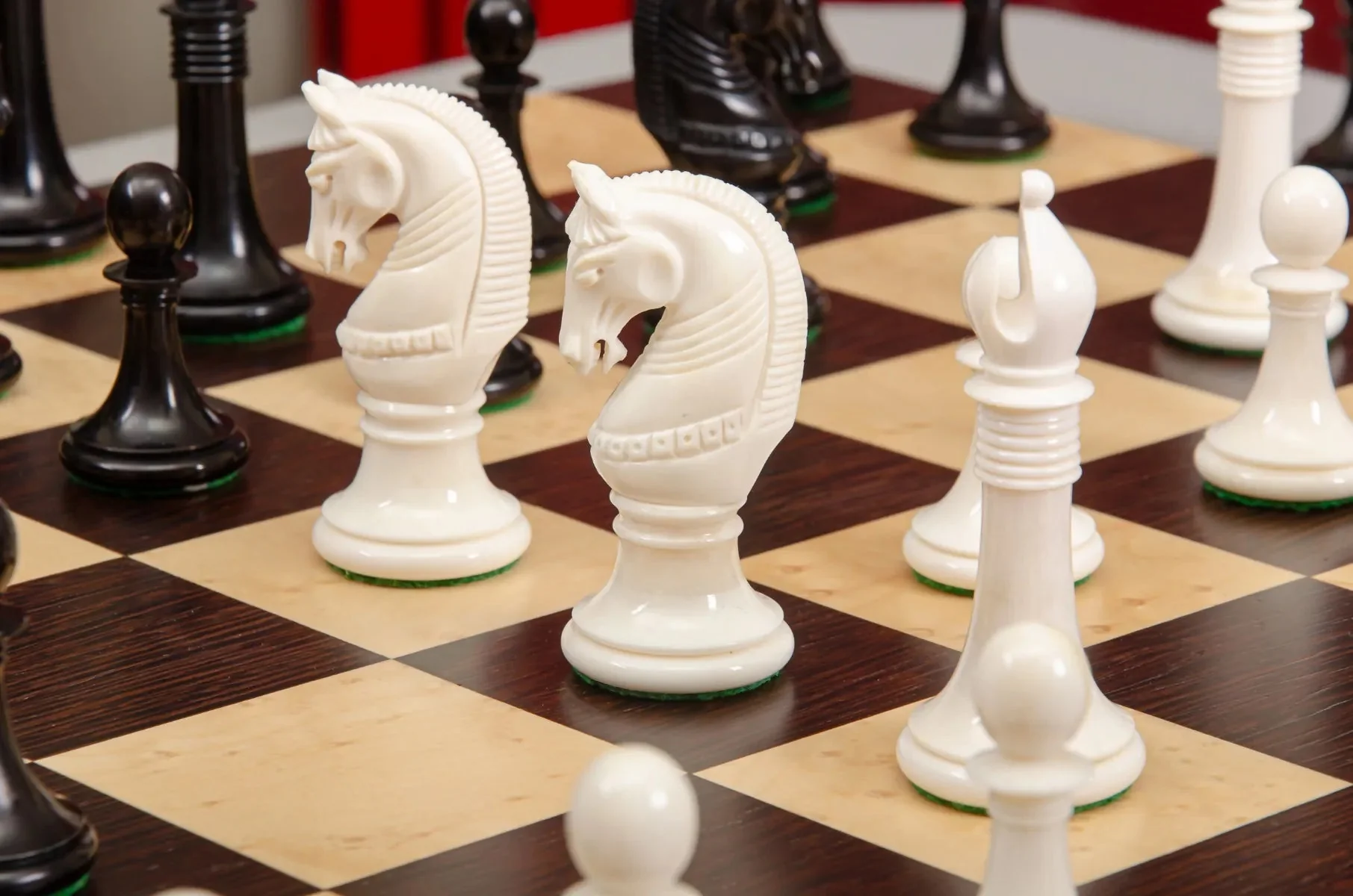 The Monmouth Luxury Bone Chess Pieces - 4.0" King - Image 4