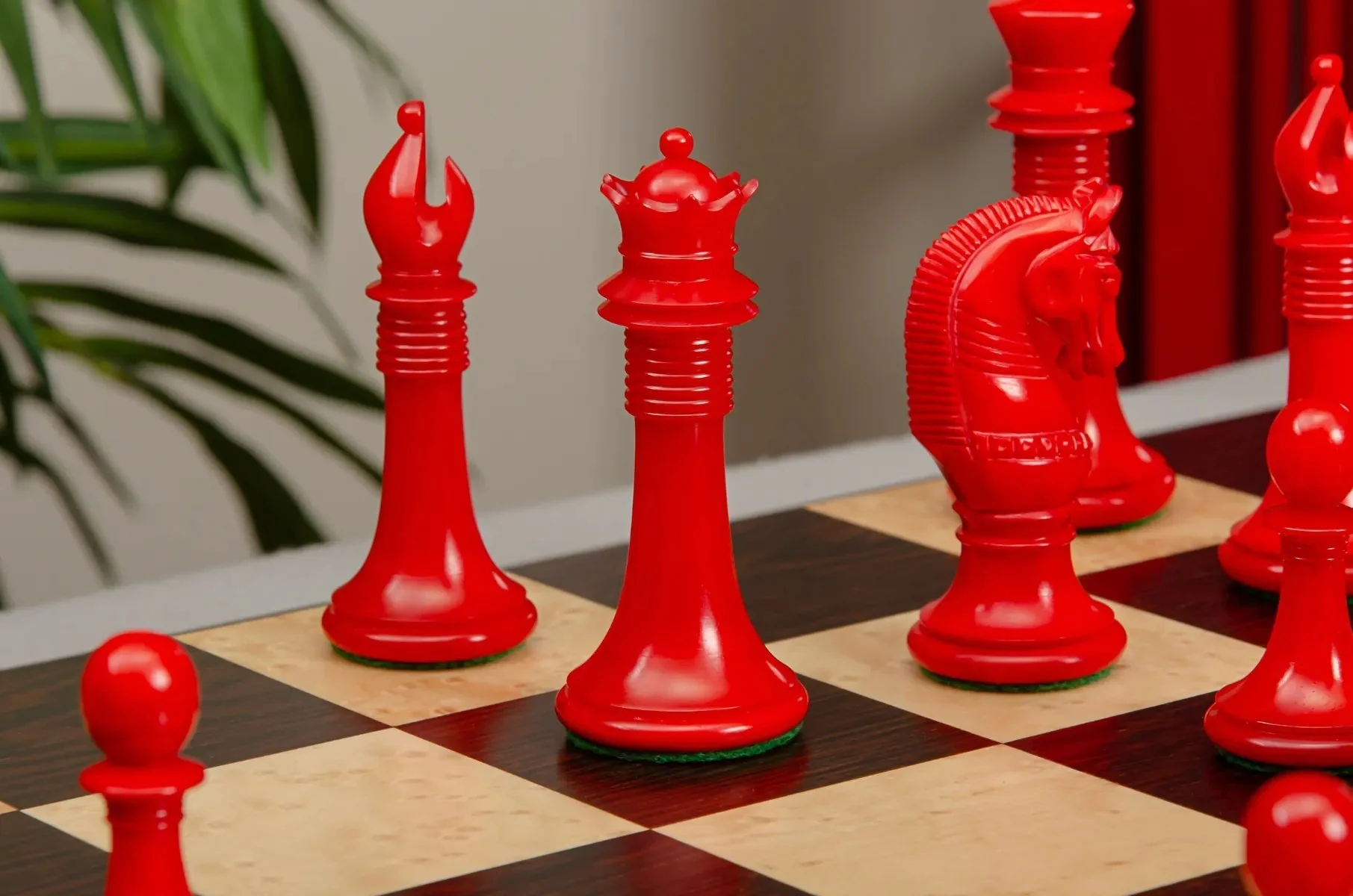 The Monmouth Luxury Bone Chess Pieces - 4.0" King - Image 8