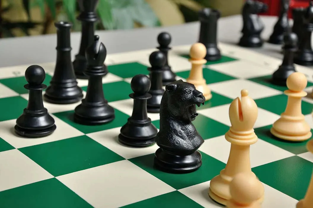 The Marshall Series Plastic Chess Pieces - 3.75" King - Black & Natural - Image 3