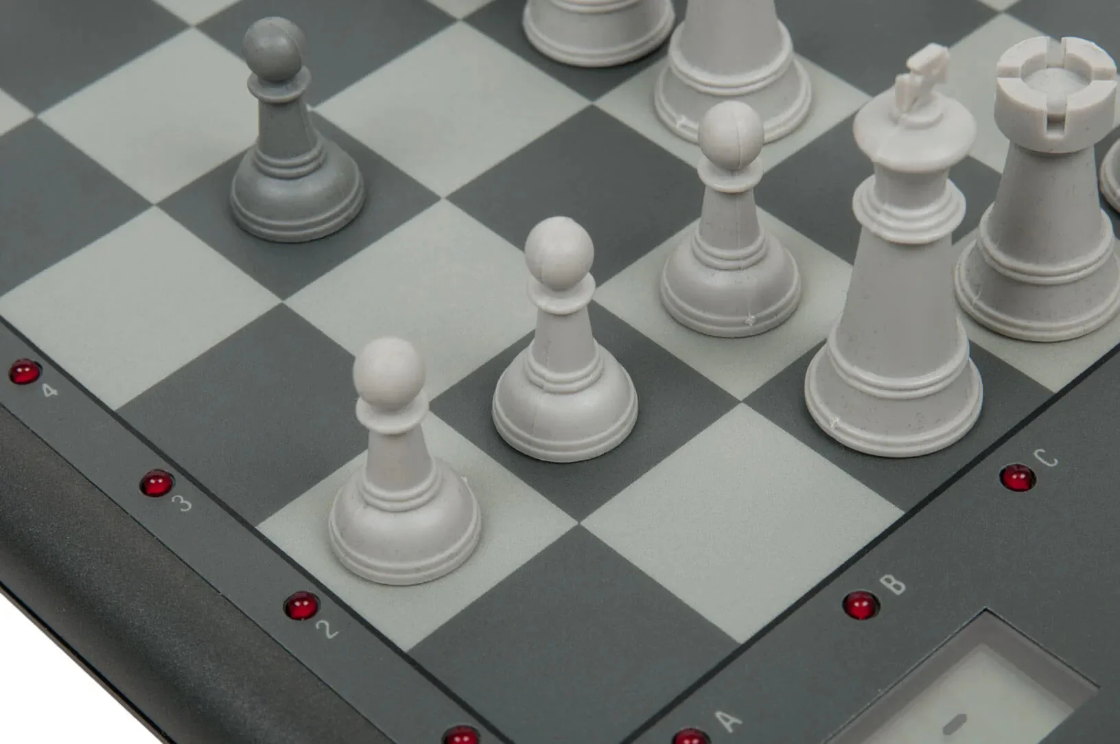 Novag Emerald Chess Computer - Image 2