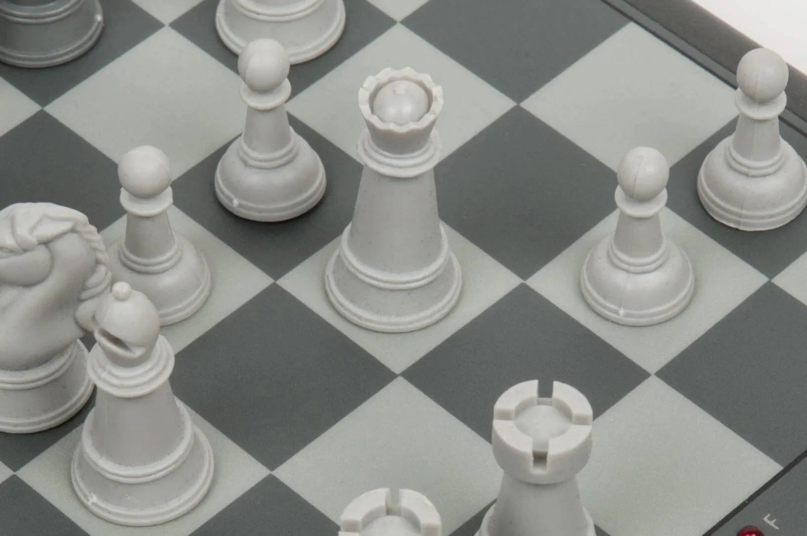 Novag Emerald Chess Computer - Image 7