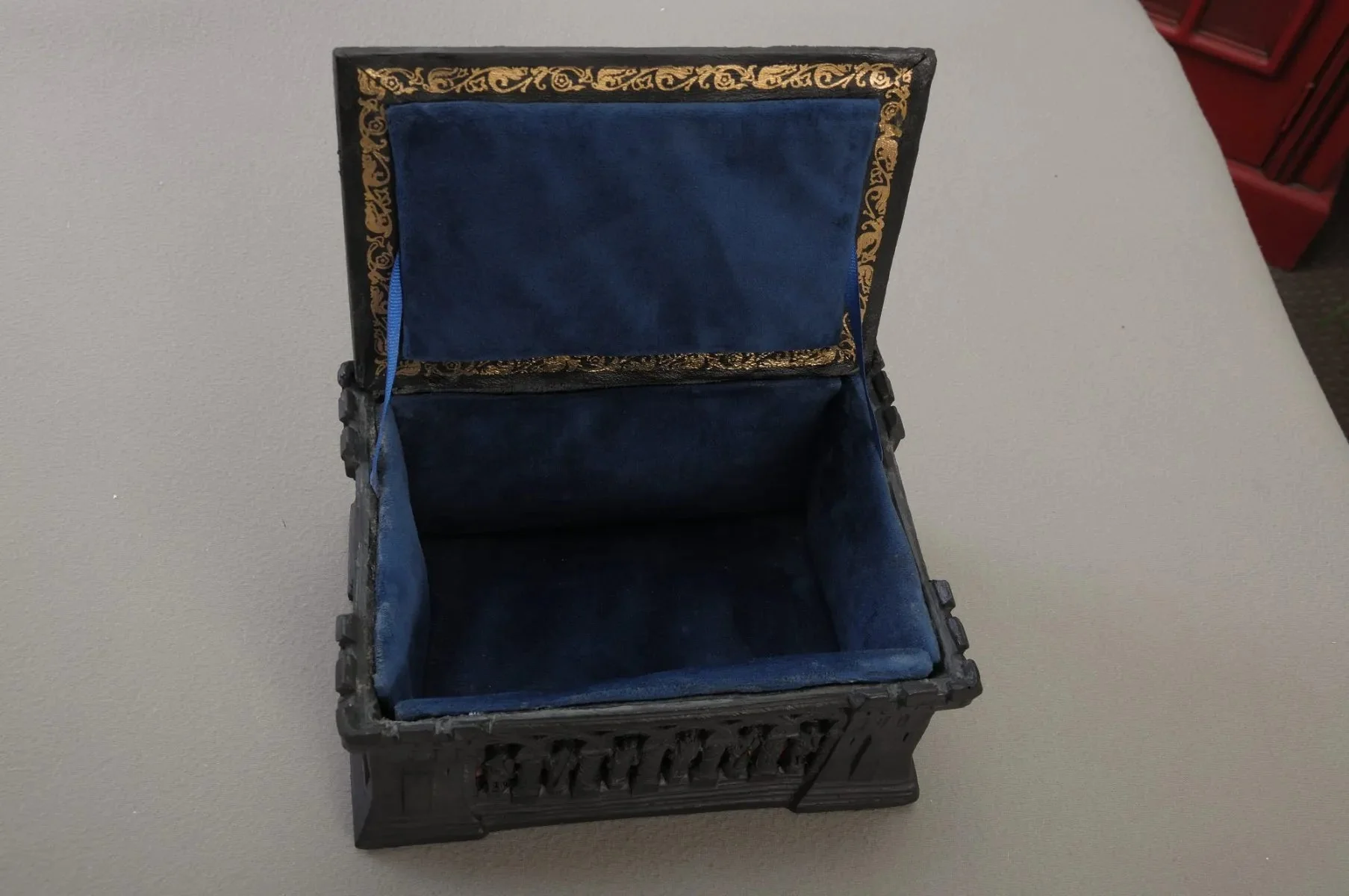 STANDARD Carton-Pierre Reproduction โ Fits Most Library or Tournament Size โ Up to 4.0โ King - Image 13