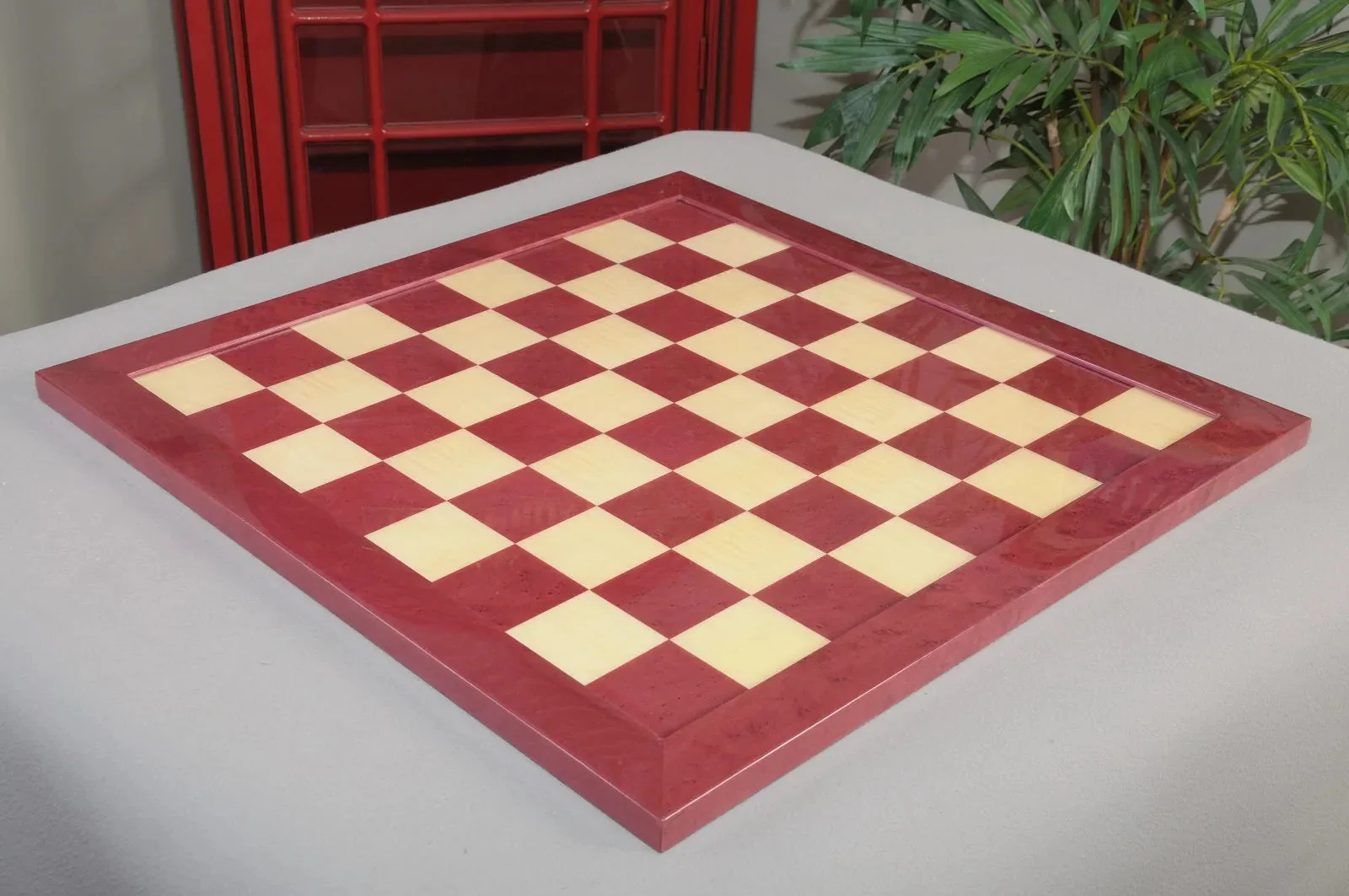 Redwood Burl & Maple Signature Traditional Chess Board - Gloss Finish - Image 2