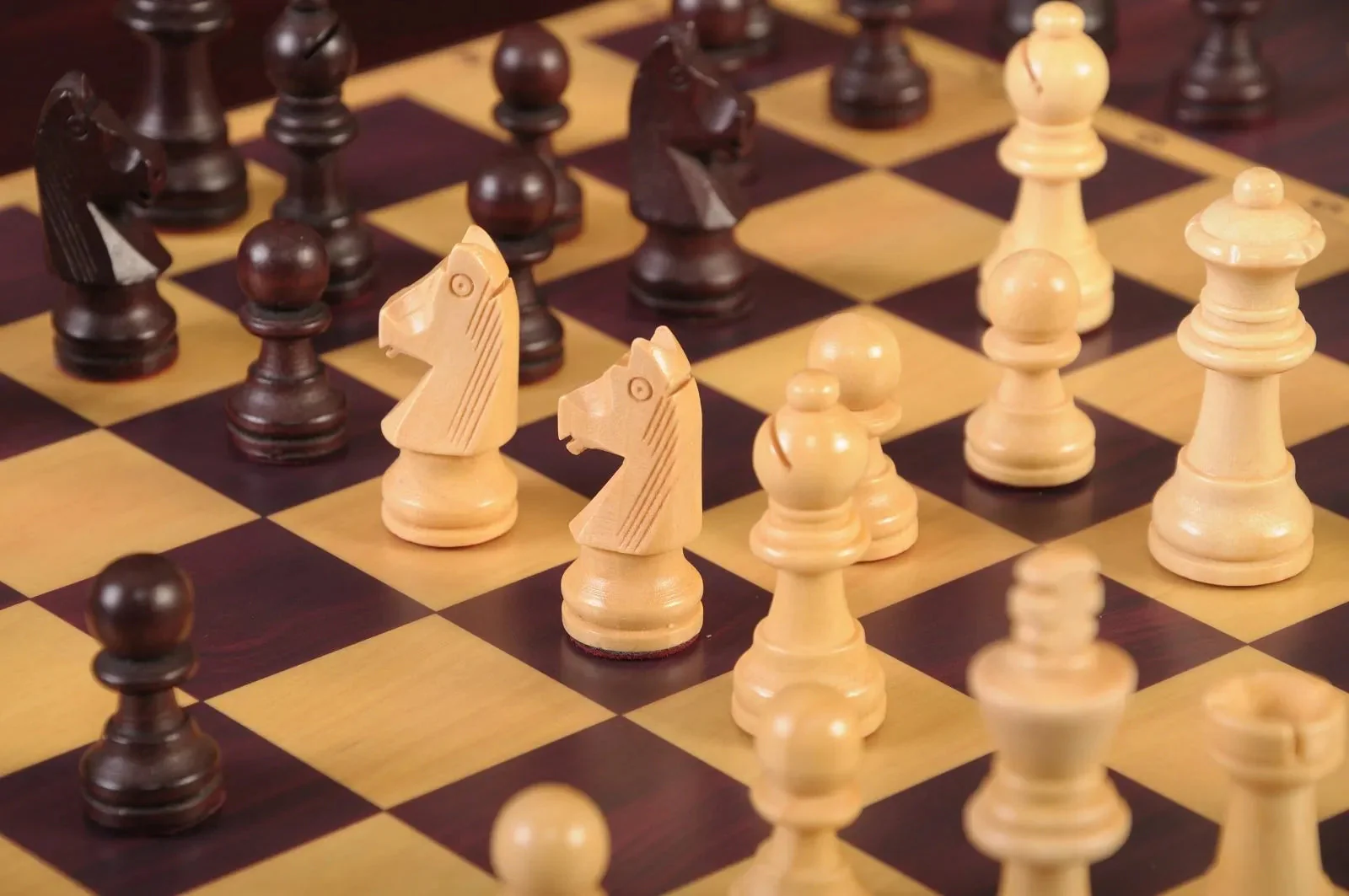 REFURBISHED - Square Off Grand Kingdom Chess Set - Image 14