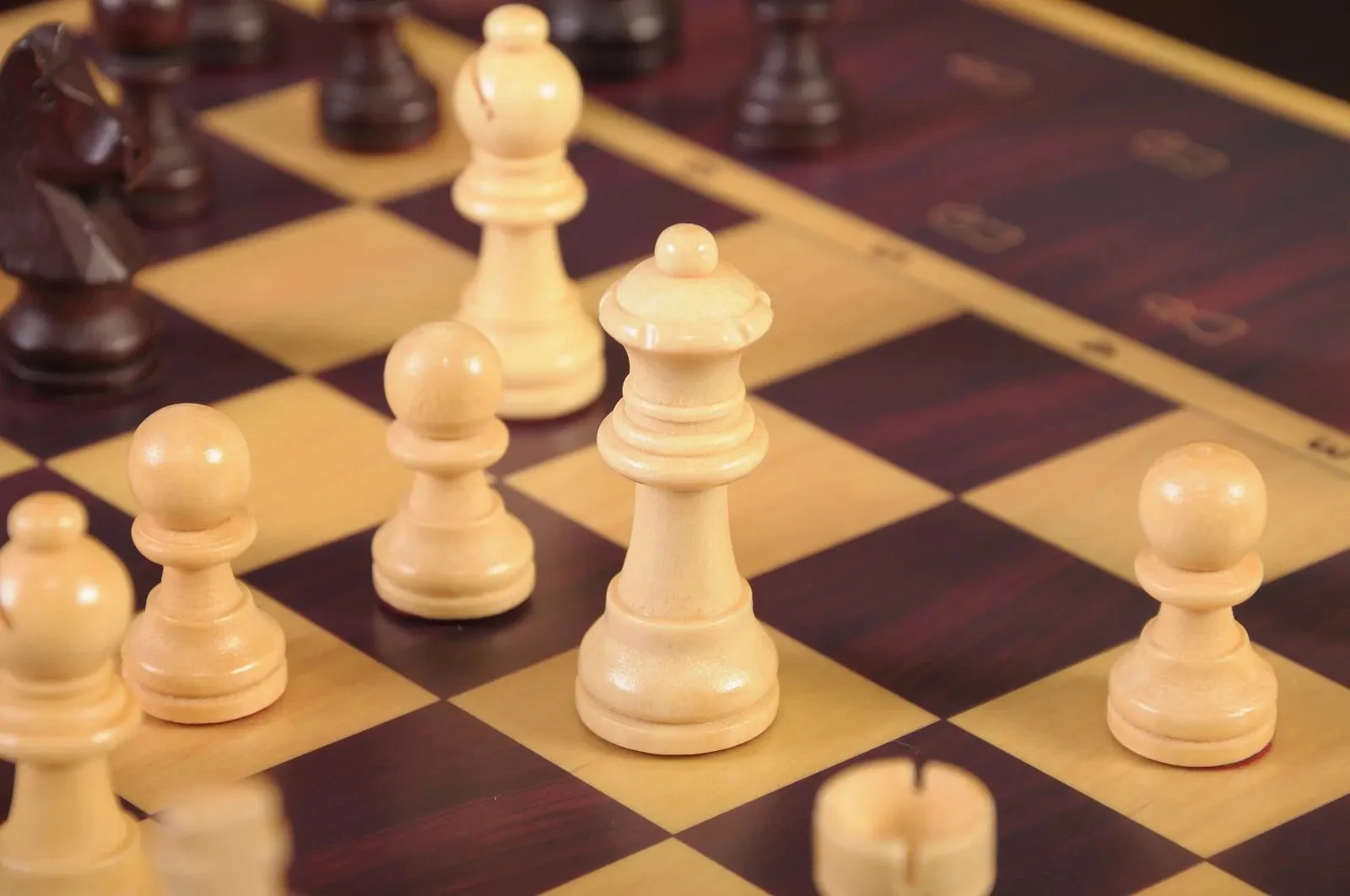 REFURBISHED - Square Off Grand Kingdom Chess Set - Image 26