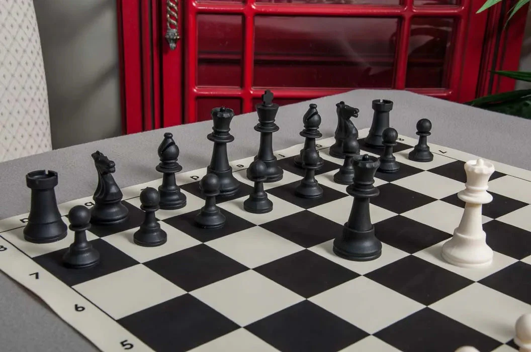 Regulation Silicone Tournament Chess Pieces - 3.5" King - Image 8