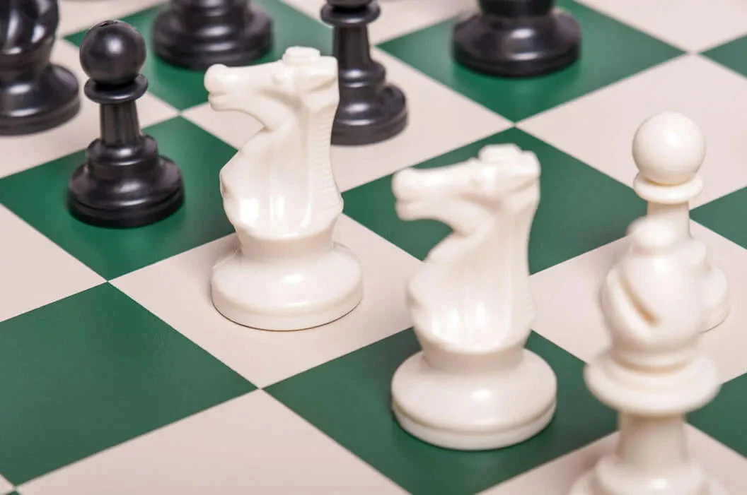 Regulation Tournament Chess Pieces and Chess Board Combo - TRIPLE WEIGHTED - Image 3